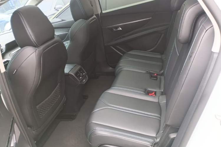 Used Peugeot 5008 2021 360THP 5-Seater Strength Edition Left Rear Seat