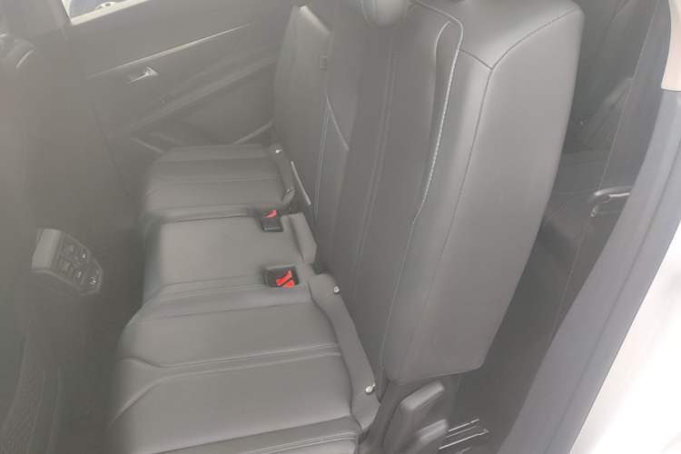 Used Peugeot 5008 2021 400THP 7-Seater Powerful Edition Left Rear Seat