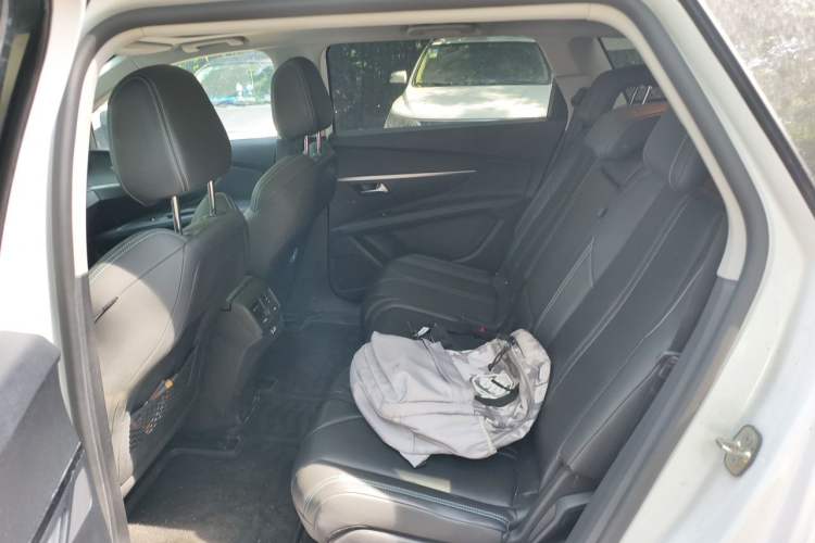 Used Peugeot 5008 2021 360THP 5-Seater Strength Edition Left Rear Seat