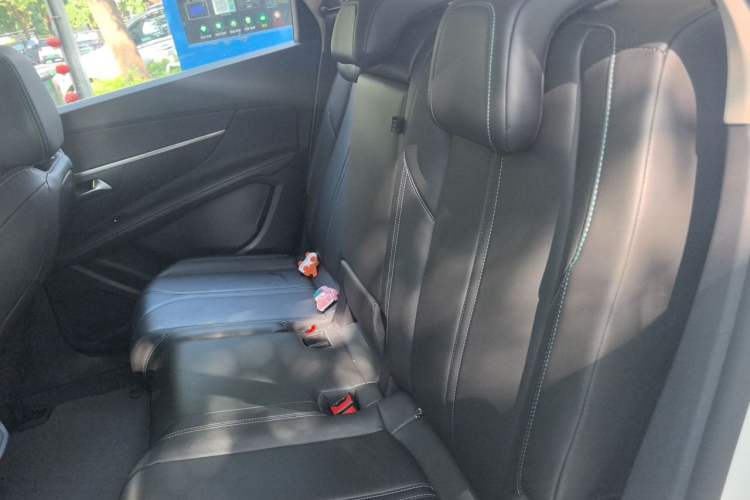 Used Peugeot 5008 2021 360THP 5-Seater Strength Edition Left Rear Seat