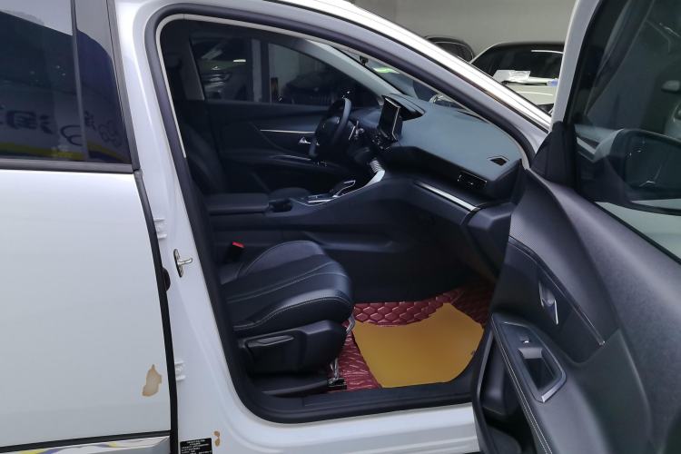 Used Peugeot 5008 2021 360THP 5-Seater Strength Edition Right Front Seat