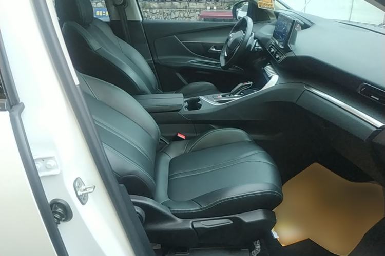 Used Peugeot 5008 2021 360THP 5-Seater Strength Edition Right Front Seat