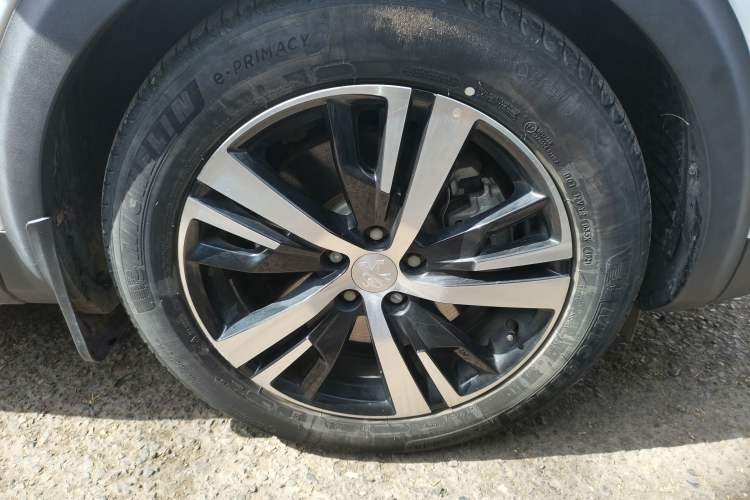 Used Peugeot 5008 2021 360THP 5-Seater Strength Edition Right Front Wheel Hub
