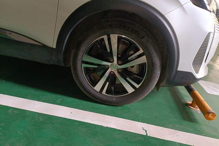 Used Peugeot 5008 2021 360THP 7-Seater Power Edition Right Front Wheel Hub
