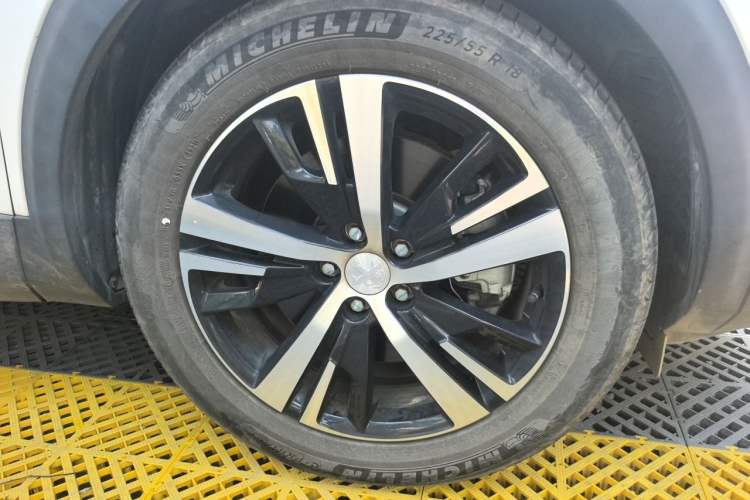 Used Peugeot 5008 2021 360THP 5-Seater Strength Edition Right Front Wheel Hub