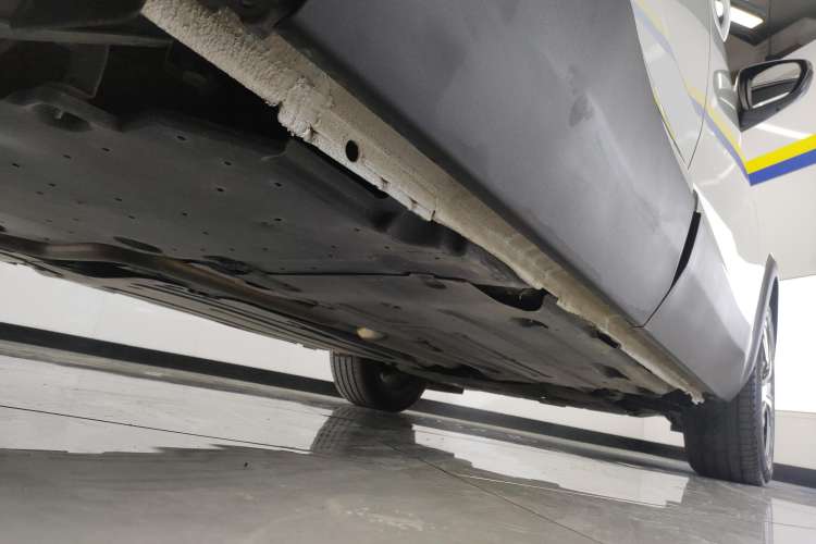 Used Peugeot 5008 2021 360THP 5-Seater Strength Edition Right Side Sill