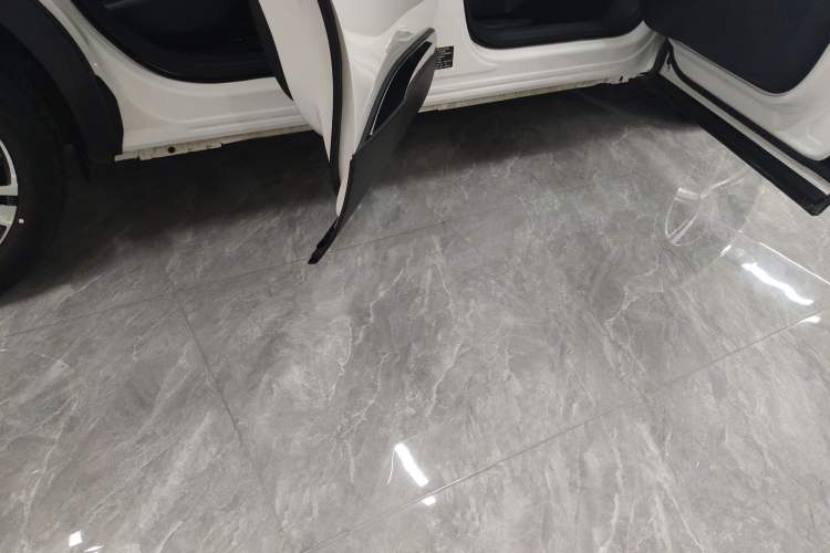 Used Peugeot 5008 2021 360THP 5-Seater Strength Edition Right Side Sill