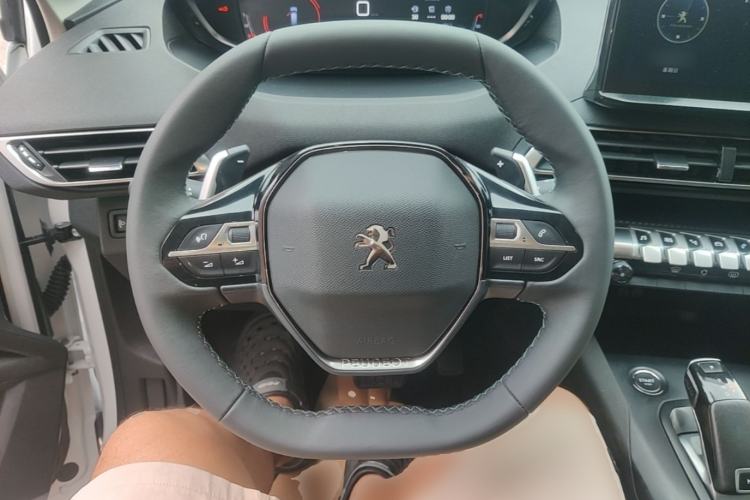 Used Peugeot 5008 2021 400THP 7-Seater Powerful Edition Steering Wheel