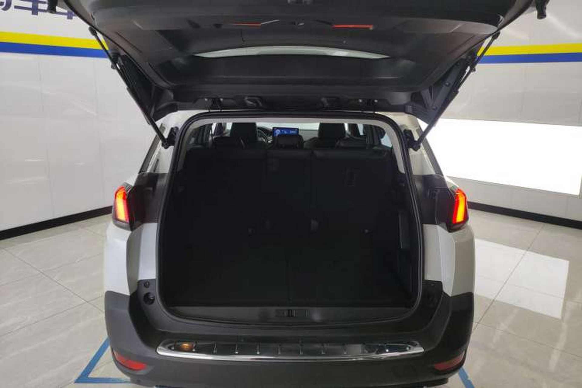 Used Peugeot 5008 2021 360THP 5-Seater Strength Edition Trunk