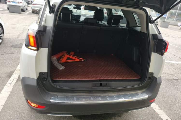 Used Peugeot 5008 2021 360THP 5-Seater Strength Edition Trunk