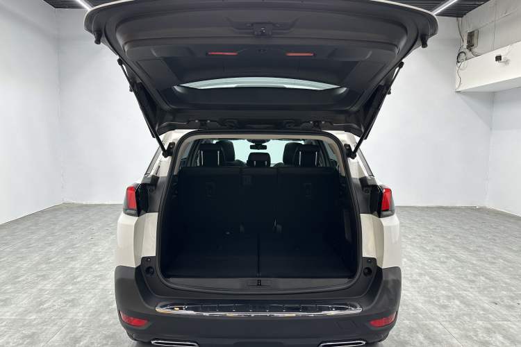 Used Peugeot 5008 2021 360THP 5-Seater Strength Edition Trunk