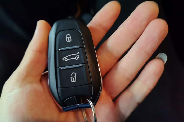 Used Peugeot 5008 2021 360THP 5-Seater Strength Edition Vehicle Key