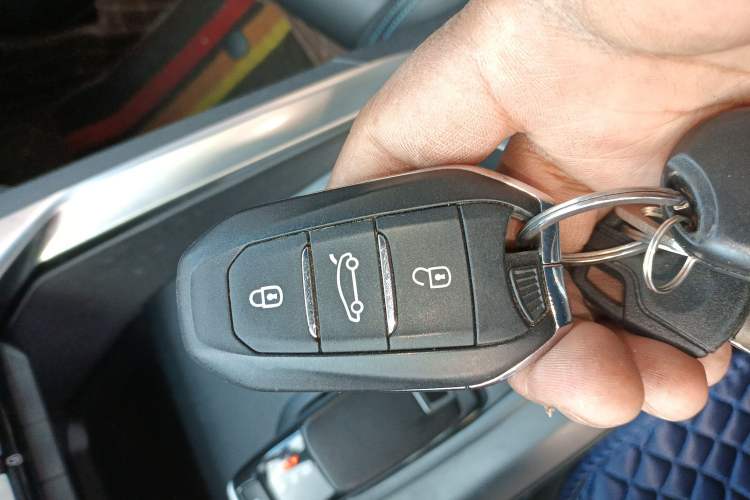 Used Peugeot 5008 2021 360THP 5-Seater Strength Edition Vehicle Key