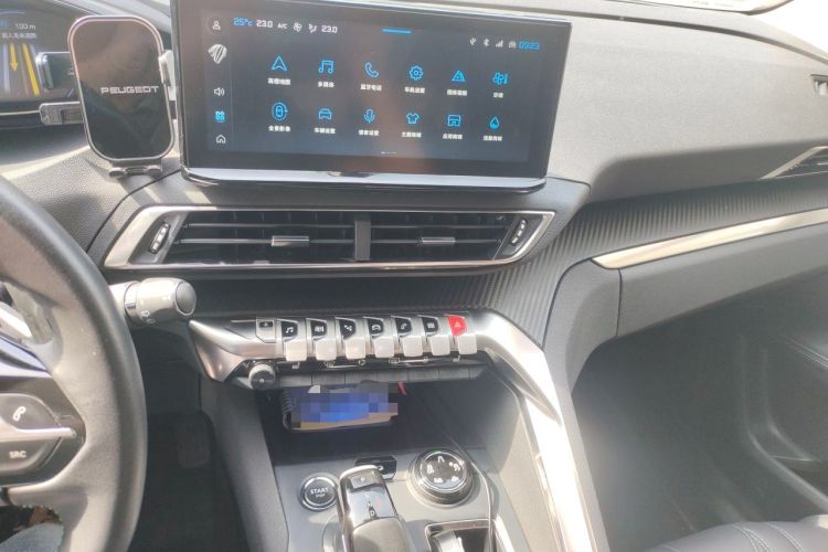 Used Peugeot 5008 2023 400THP Passion Edition 5-seater Audio And AC Panel