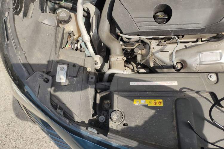 Used Peugeot 5008 2023 400THP Passion Edition 5-seater Engine Bay Right