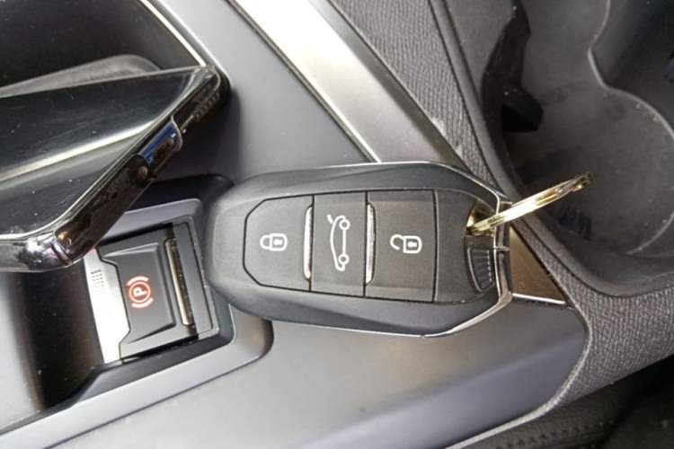 Used Peugeot 5008 2023 400THP Passionate Full-Seat Edition 7 Seats Interior 1