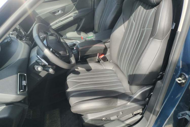 Used Peugeot 5008 2023 400THP Passion Edition 5-seater Left Front Seat