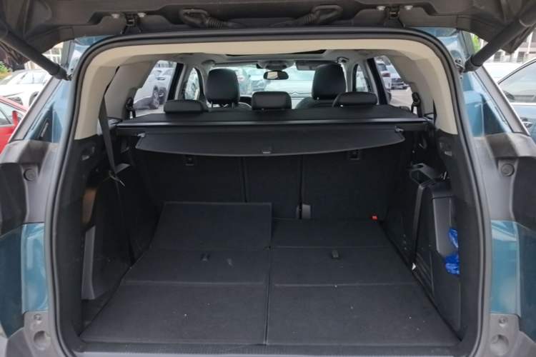 Used Peugeot 5008 2023 400THP Passionate Full-Seat Edition 7 Seats Trunk