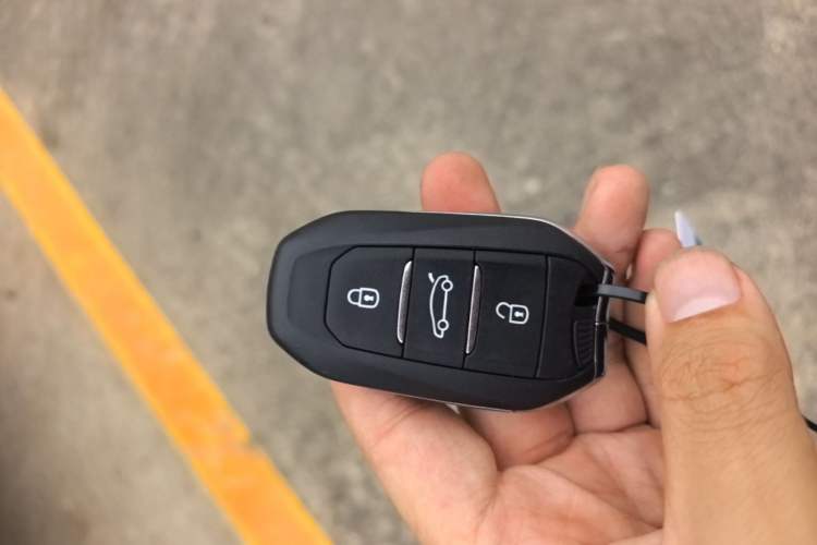Used Peugeot 5008 2023 400THP Passionate Full-Seat Edition 7 Seats Vehicle Key