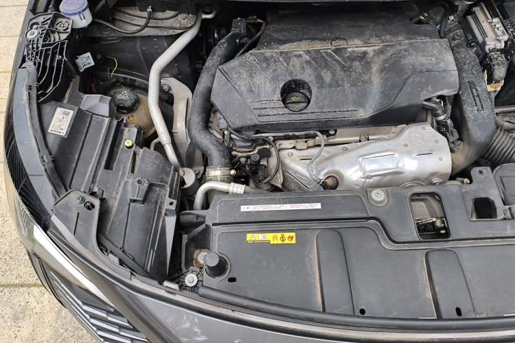 Used Peugeot 5008 2023 Restyled 400THP Flagship Glory Edition 7 Seats Engine Bay Right