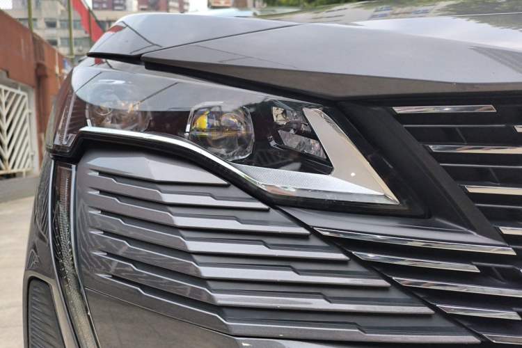 Used Peugeot 5008 2023 Restyled 400THP Flagship Glory Edition 7 Seats Right Front Headlight