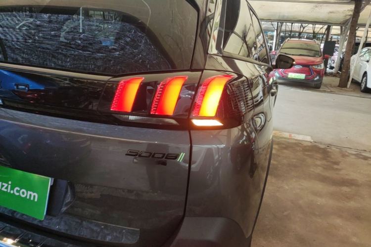 Used Peugeot 5008 2023 400THP True Love Edition 5-seater Right Rear Taillight