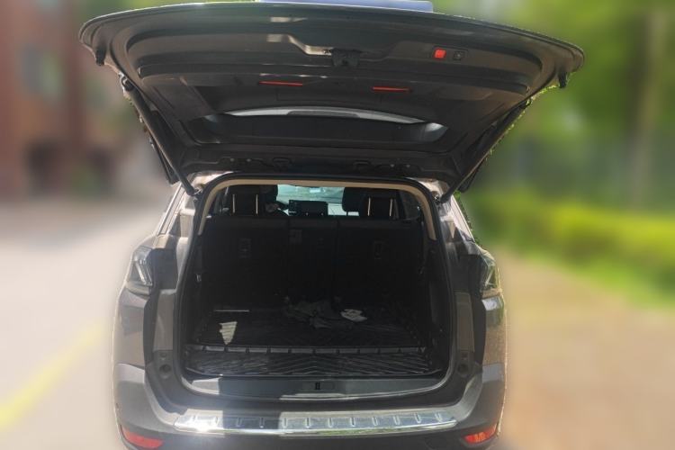 Used Peugeot 5008 2023 400THP Passionate Full-Seat Edition 7 Seats Trunk