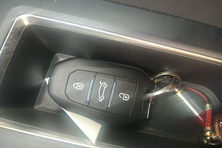 Used Peugeot 5008 2023 400THP Passionate Full-Seat Edition 7 Seats Vehicle Key