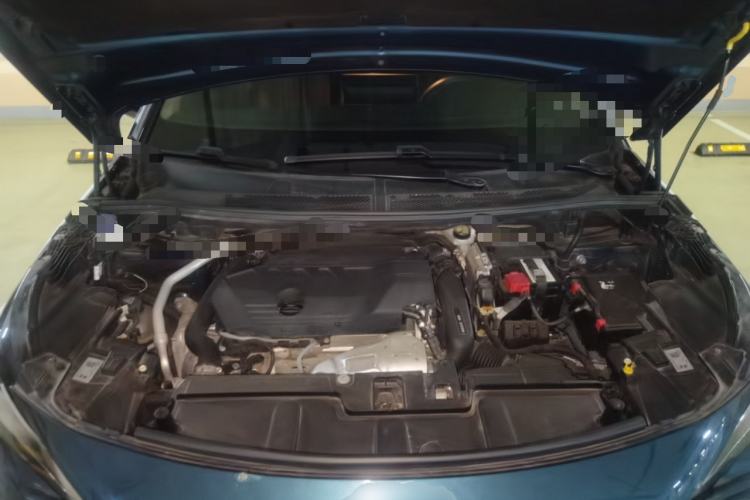 Used Peugeot 5008 2023 400THP True Love Edition 5-seater Engine Bay