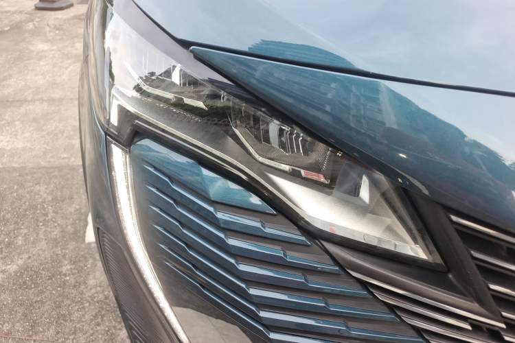 Used Peugeot 5008 2023 400THP Passionate Full-Seat Edition 7 Seats Right Front Headlight
