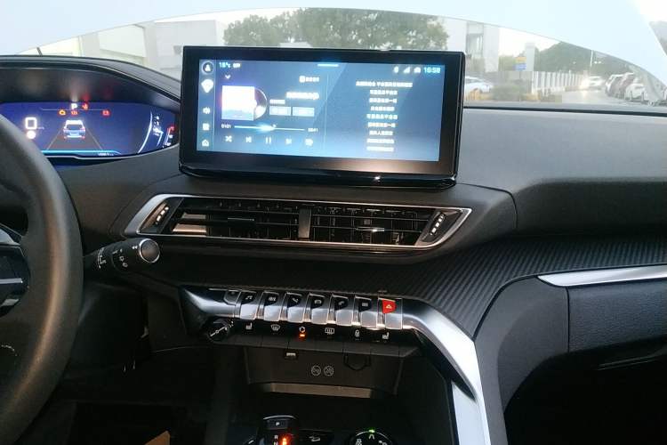 Used Peugeot 5008 2023 400THP Passionate Full-Seat Edition 7 Seats Audio And AC Panel