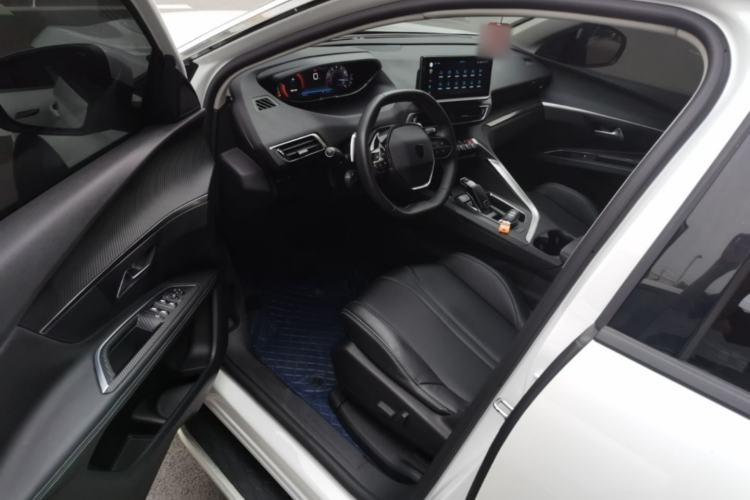 Used Peugeot 5008 2023 400THP True Love Edition 5-seater Driver Seat