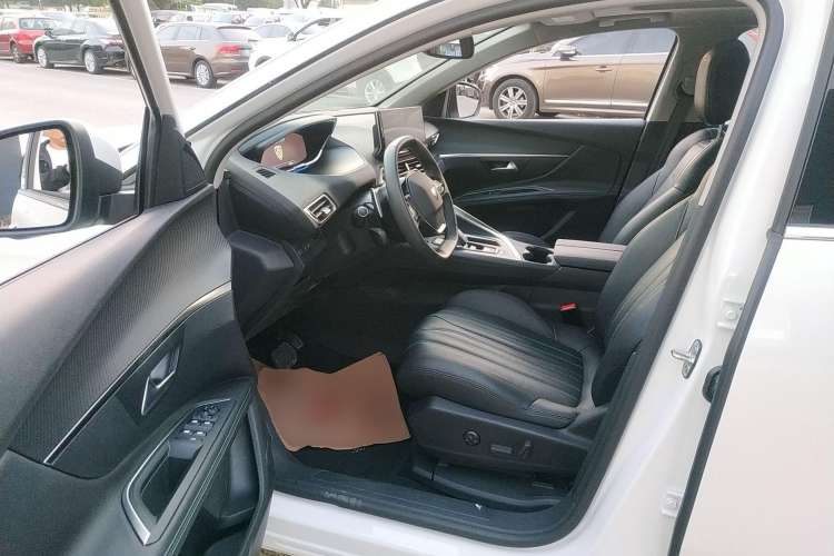 Used Peugeot 5008 2023 400THP Passionate Full-Seat Edition 7 Seats Driver Seat
