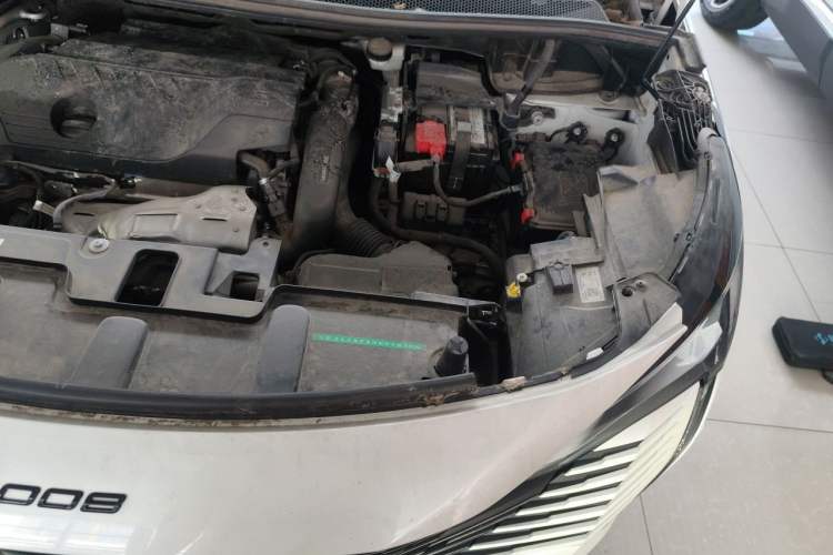 Used Peugeot 5008 2023 400THP True Love Edition 5-seater Engine Bay Left