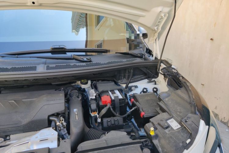 Used Peugeot 5008 2023 400THP True Love Edition 5-seater Engine Bay Left