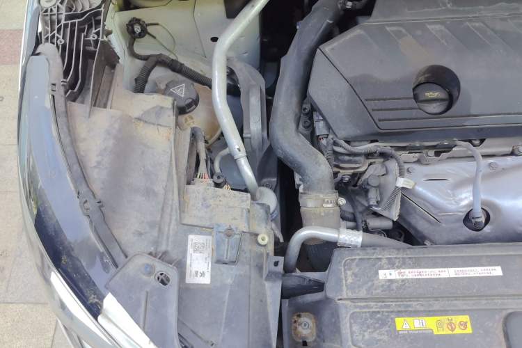 Used Peugeot 5008 2023 400THP True Love Edition 5-seater Engine Bay Right