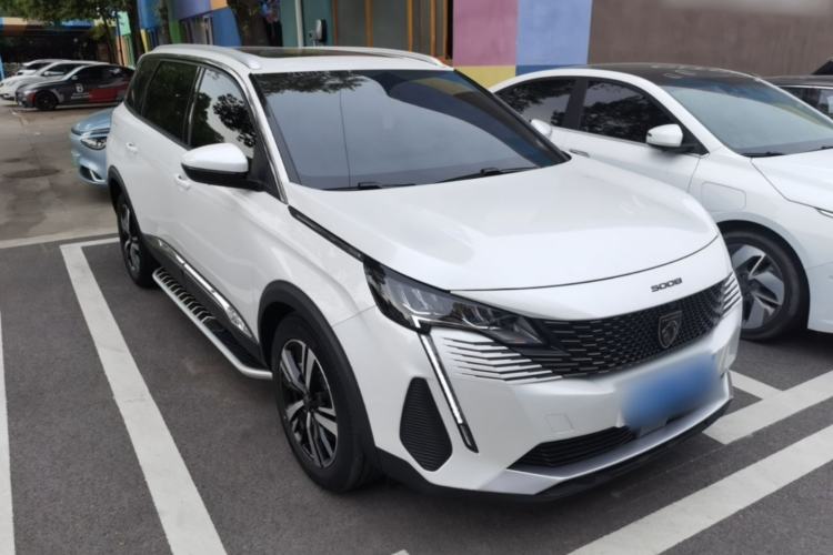 Used Peugeot 5008 2023 400THP True Love Edition 5-seater Front Right 45 Deg