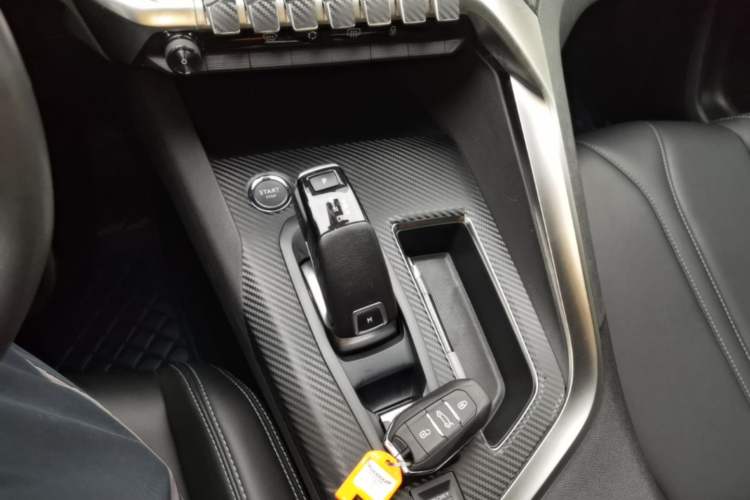 Used Peugeot 5008 2023 400THP True Love Edition 5-seater Gear Lever