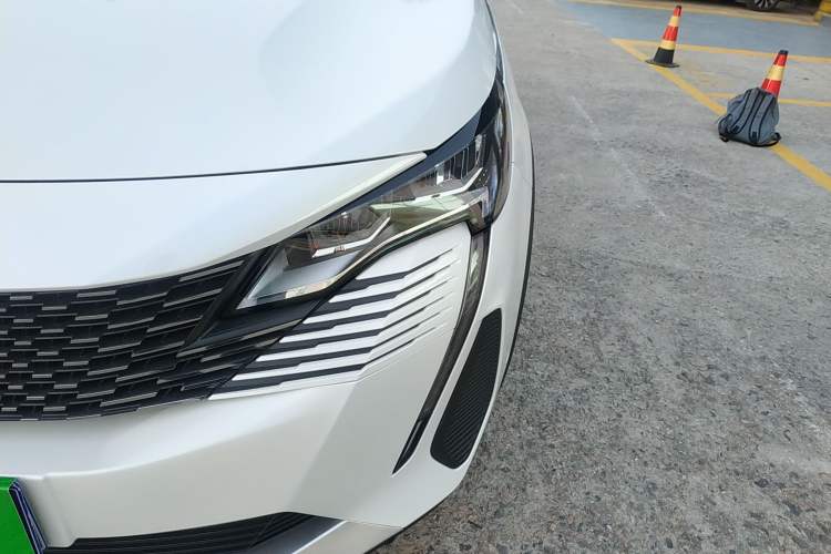 Used Peugeot 5008 2023 400THP Passionate Full-Seat Edition 7 Seats Left Front Headlight
