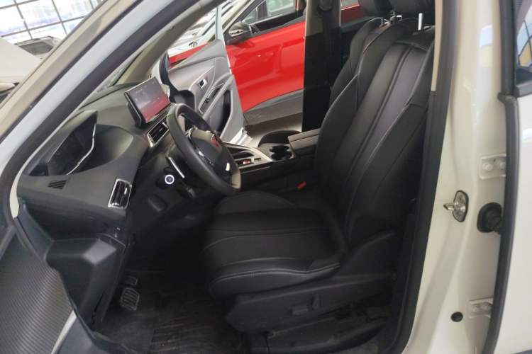 Used Peugeot 5008 2023 400THP True Love Edition 5-seater Left Front Seat