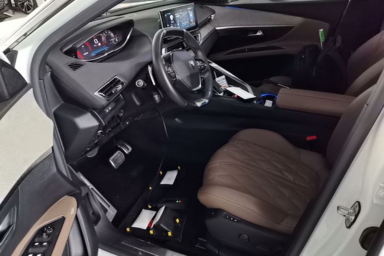 Used Peugeot 5008 2023 400THP Flagship Glory Edition 7-Seater Left Front Seat