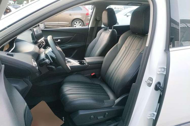 Used Peugeot 5008 2023 400THP Passionate Full-Seat Edition 7 Seats Left Front Seat