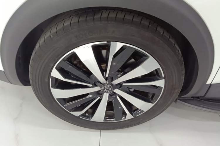 Used Peugeot 5008 2023 400THP Flagship Glory Edition 7-Seater Left Front Wheel Hub