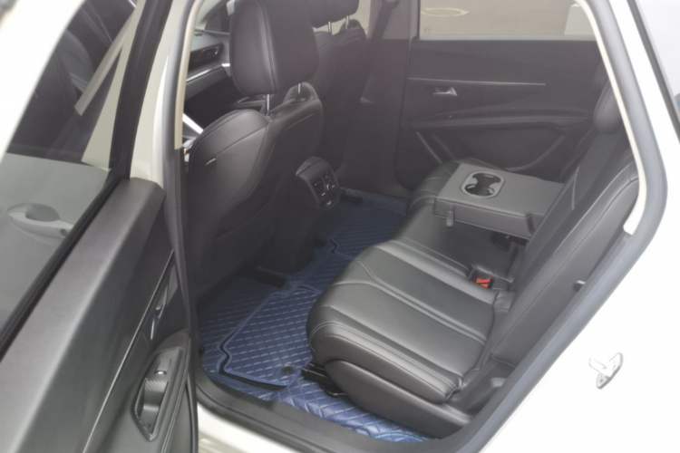 Used Peugeot 5008 2023 400THP True Love Edition 5-seater Left Rear Seat