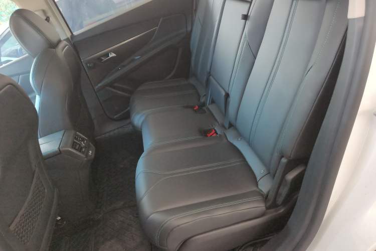 Used Peugeot 5008 2023 400THP True Love Edition 5-seater Left Rear Seat