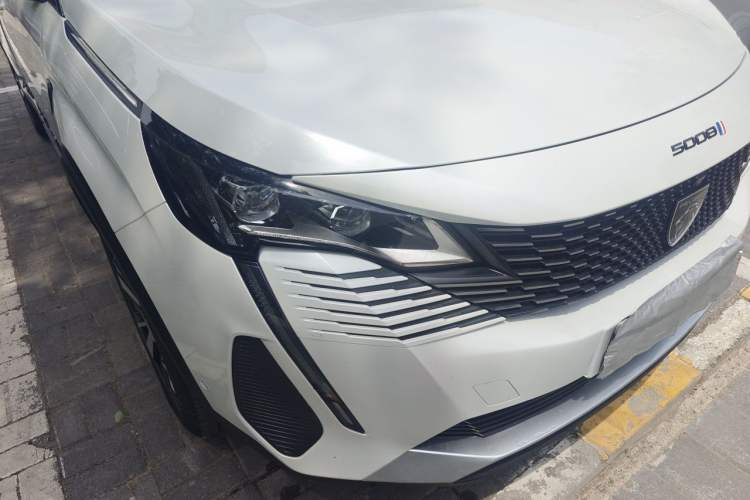 Used Peugeot 5008 2023 400THP Flagship Glory Edition 7-Seater Right Front Headlight