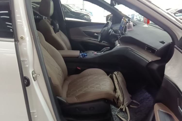 Used Peugeot 5008 2023 400THP Flagship Glory Edition 7-Seater Right Front Seat