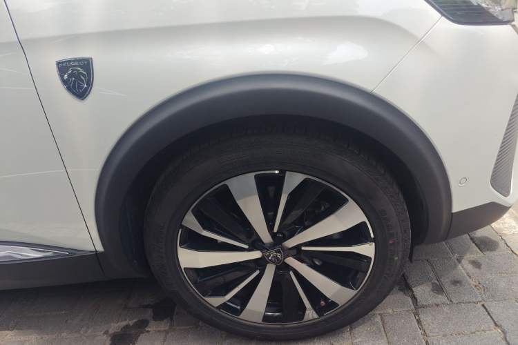 Used Peugeot 5008 2023 400THP Flagship Glory Edition 7-Seater Right Front Wheel Hub