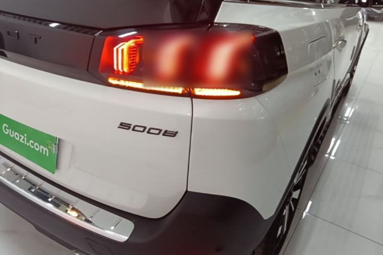 Used Peugeot 5008 2023 400THP Flagship Glory Edition 7-Seater Right Rear Taillight