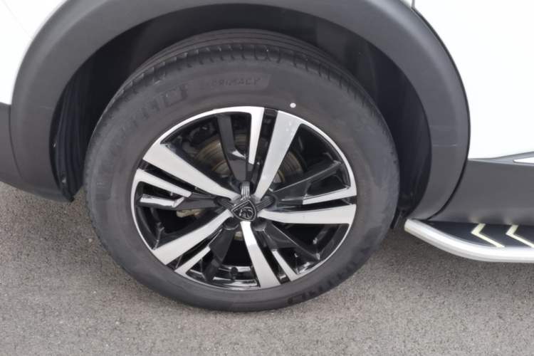 Used Peugeot 5008 2023 400THP True Love Edition 5-seater Right Rear Wheel Hub